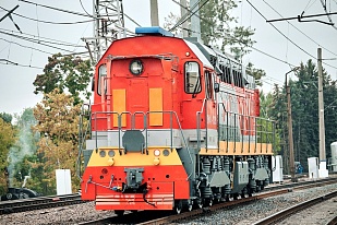 Shunting diesel locomotive. SDEL-2400/2400M